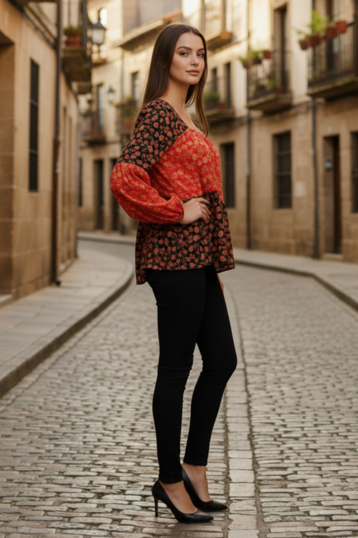 FLORAL CONTRAST PRINT LONG SLEEVE TOP*
