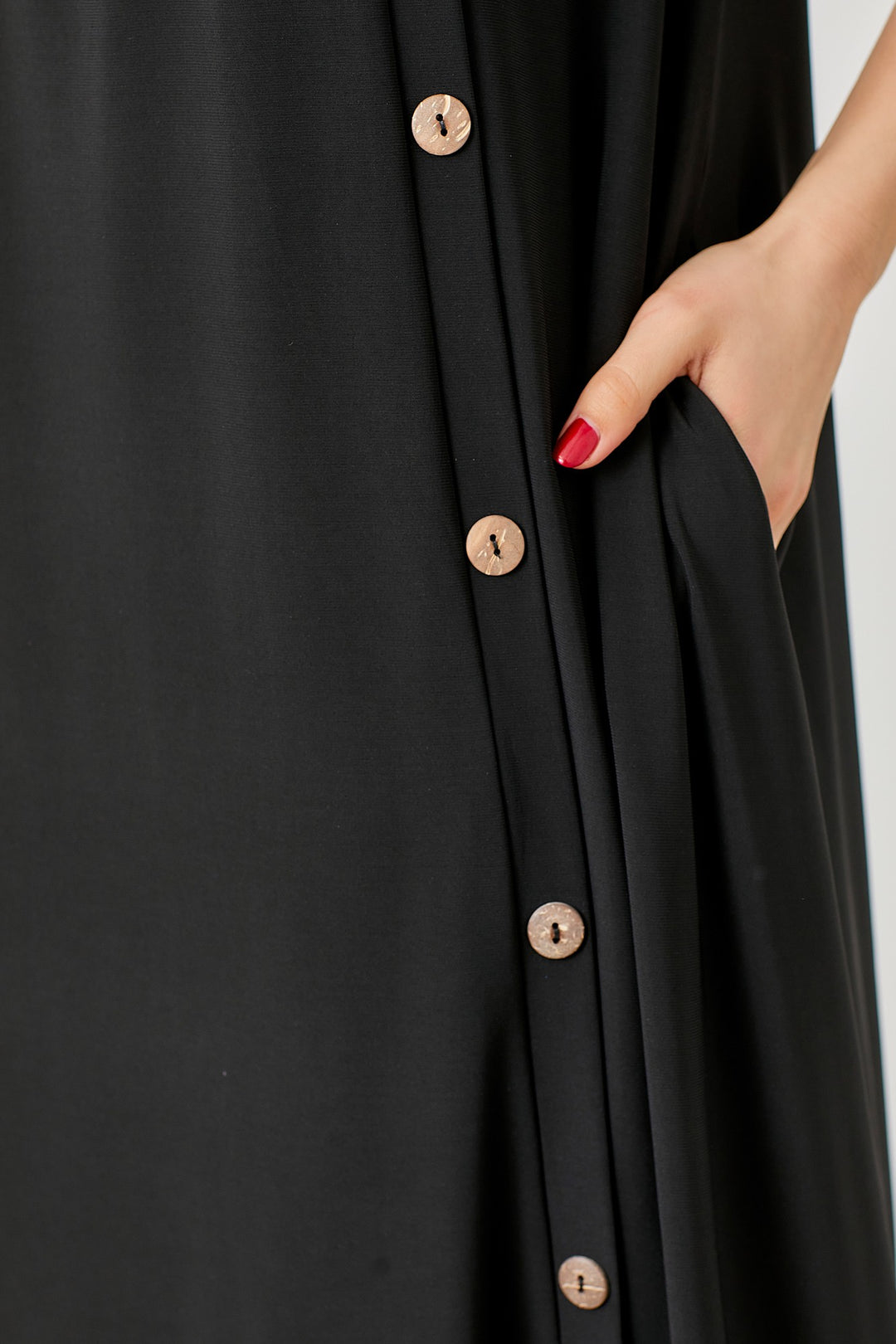 BLACK ANIMAL CONTRAST BUTTON DETAILED W/SIDE POCKETS MIDI DRESS DVL5853