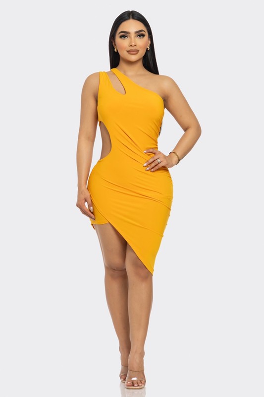 YELLOW SLEEVELESS CROSSOVER CUT-OUT WAIST MINI DRESS D10368D