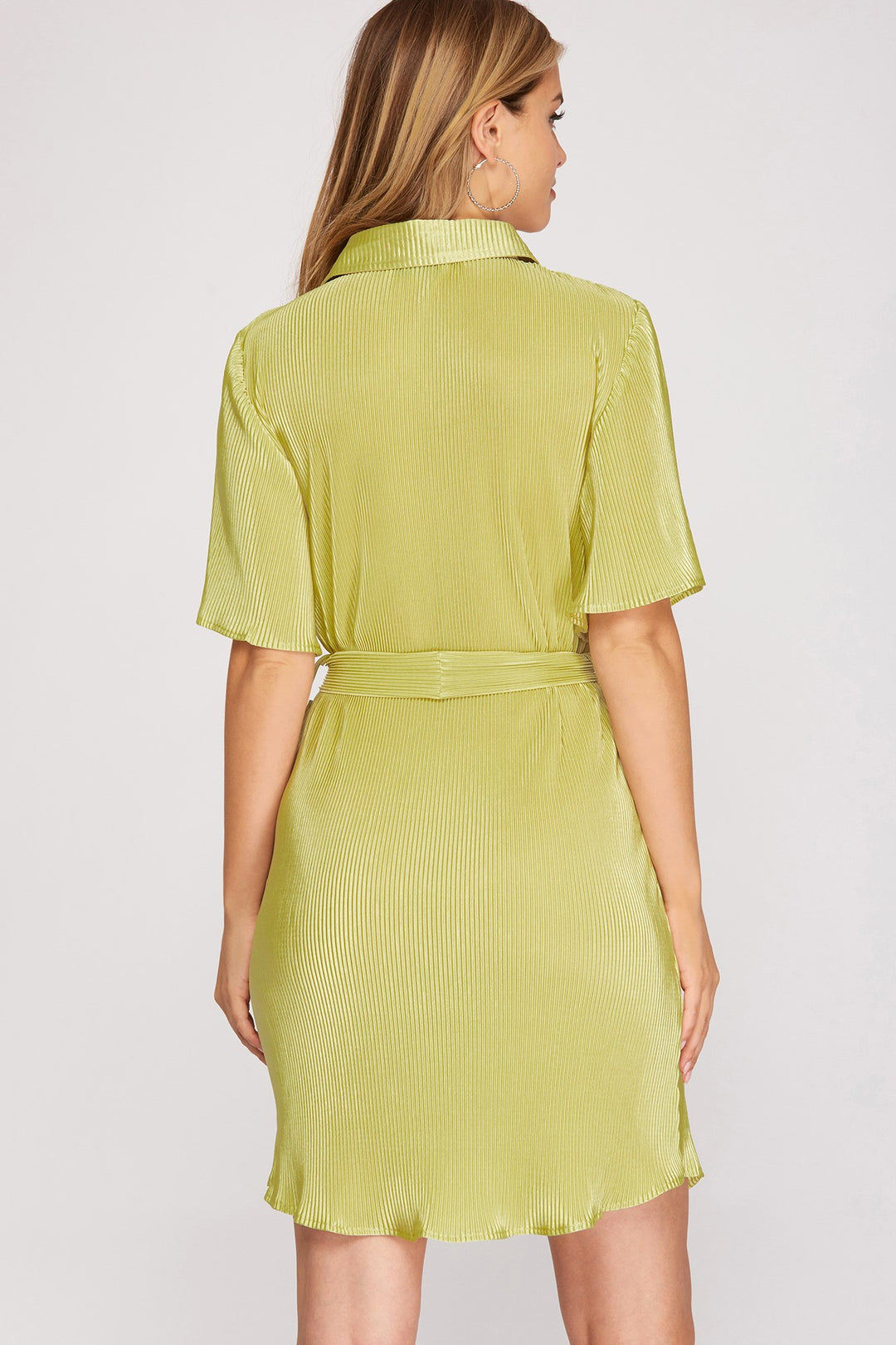 HALF SLEEVE PLISSE WOVEN BUTTON DOWN DRESS WITH WAIST SASH