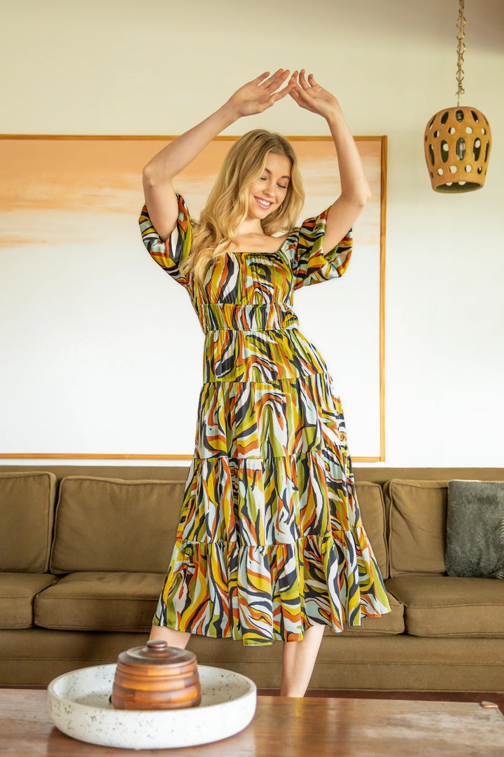 BUBBLE SLEEVE PRINT WOVEN TIERED MIDI DRESS