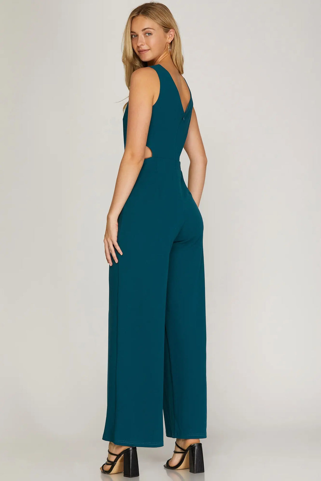 SLEEVELESS JUMPSUIT FEATURING CHEEKY SIDE CUTOUTS  SKSY5212