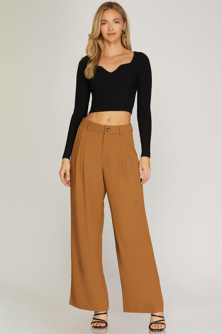 WIDE-FIT PLEATED PANTS