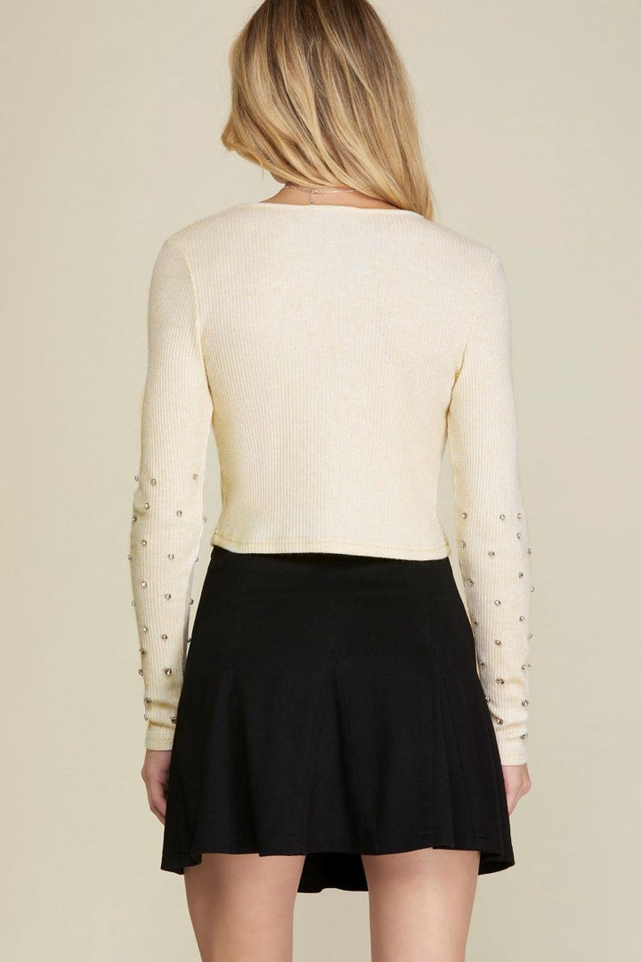 CREAM BEADED RHINESTONE LONG SLEEVES RIB KNIT TOP SKSY5926