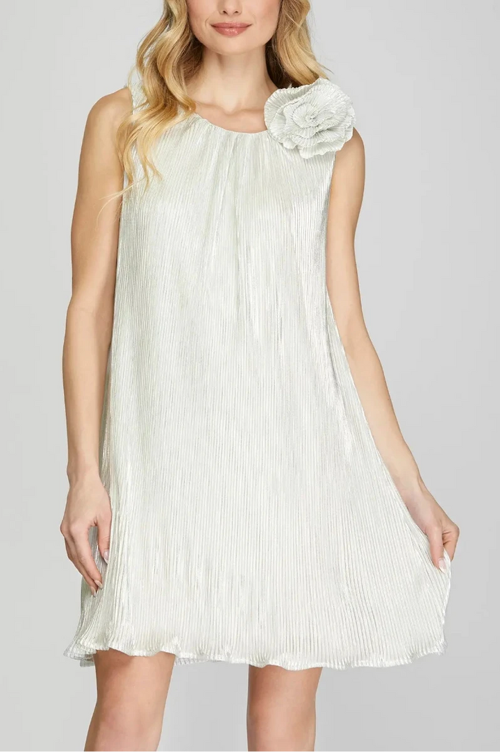 MINT SLEEVELESS ROSETTE METALIC PLISSE MINI DRESS