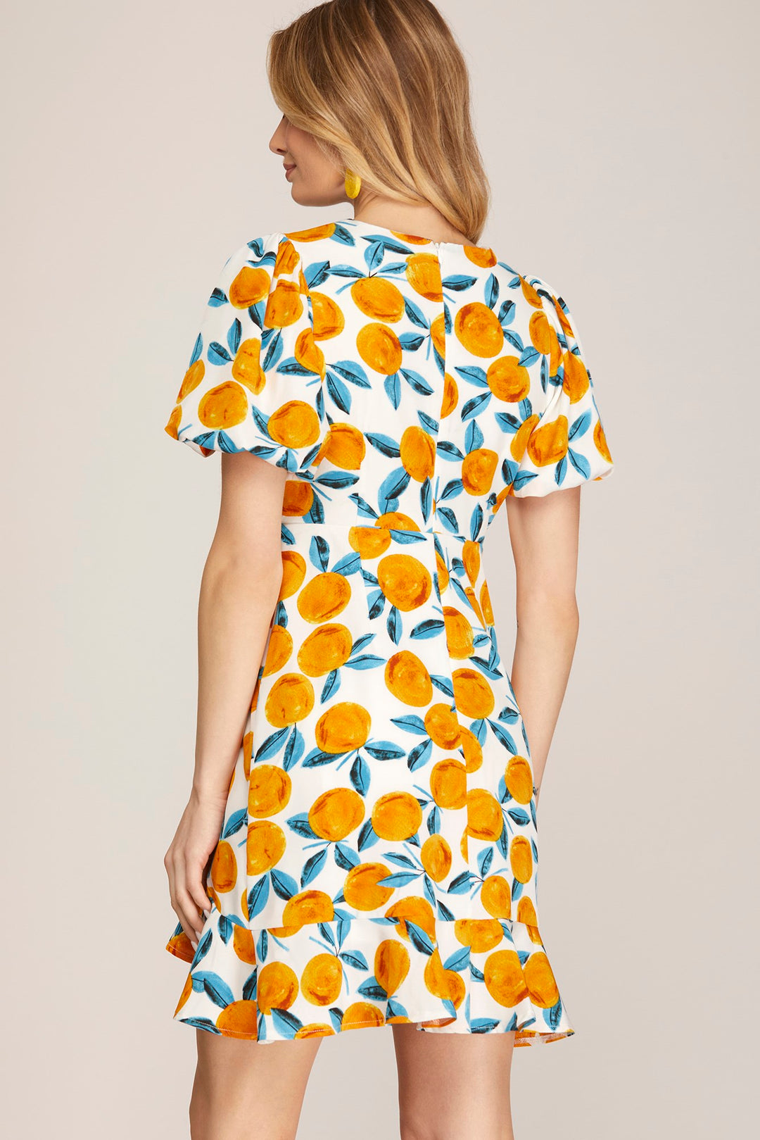 PUFF SHORT SLEEVE WOVEN CITRUS PRINT RUFFLE HEM V NECK DRESS