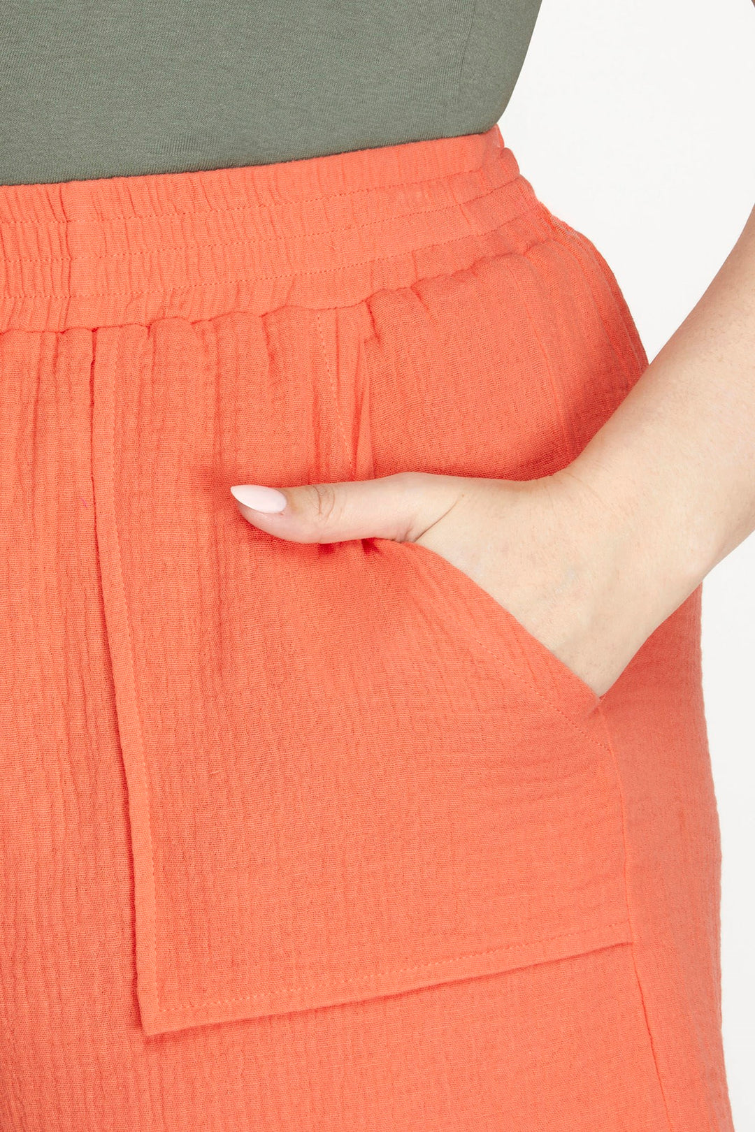 PLUS WOVEN SHORT PANTS WITH SIDE POCKETS-SKPSY3389R