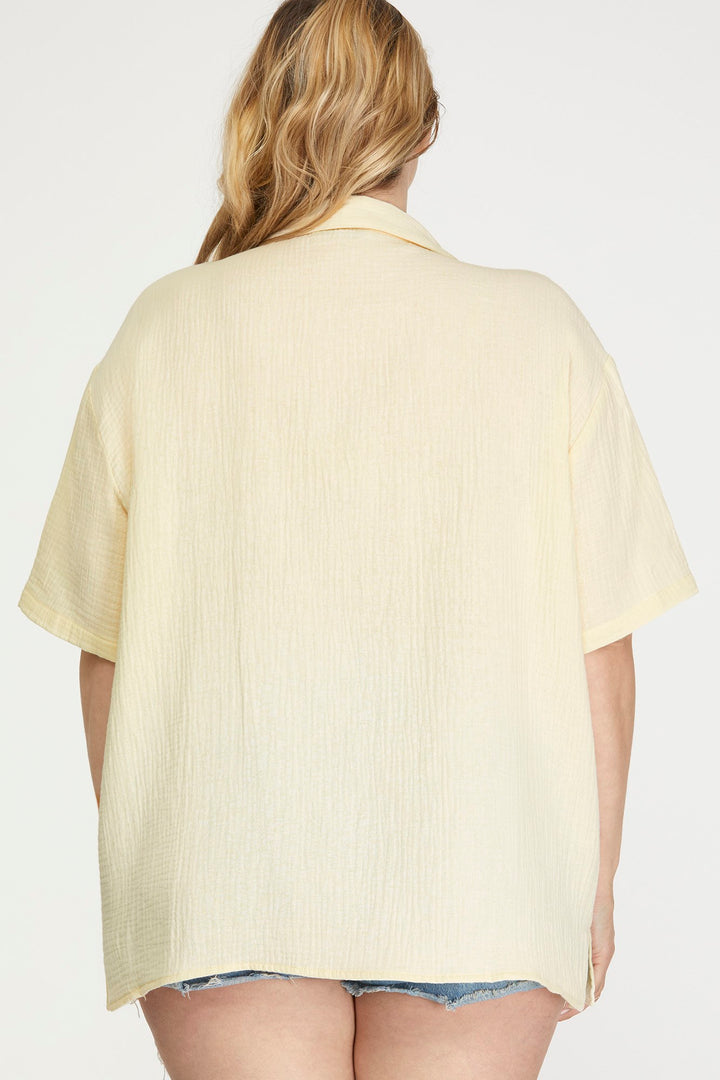 PLUS SHORT SLEEVE WOVEN BUTTON DOWN TOP-SKPSY3388
