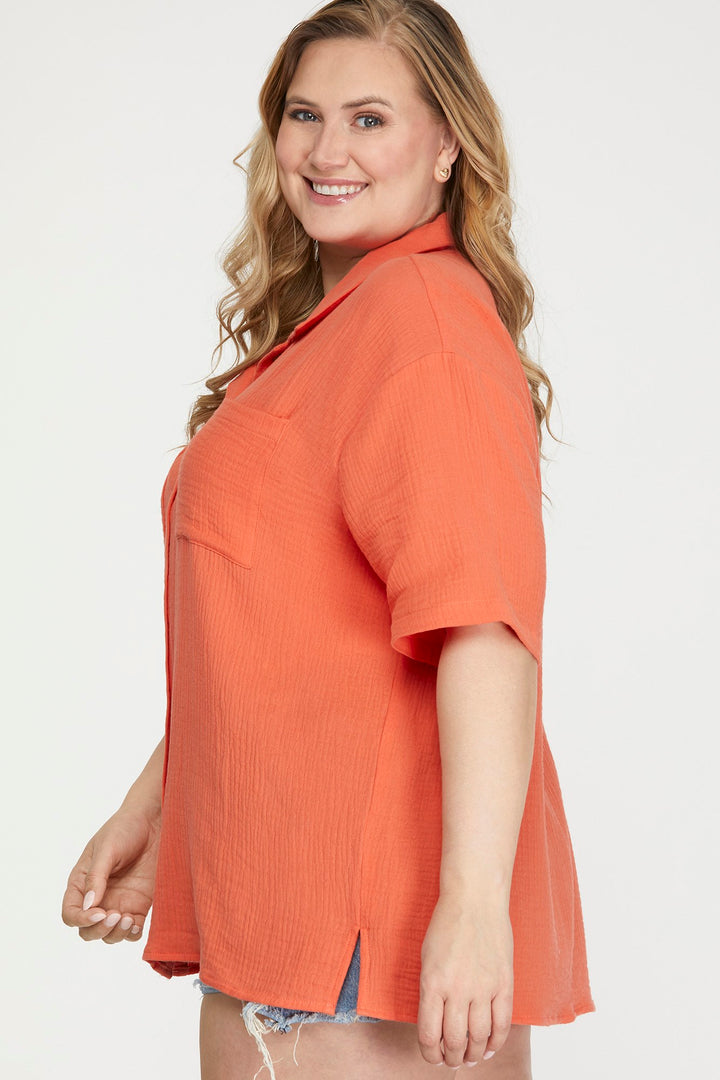 PLUS SHORT SLEEVE WOVEN BUTTON DOWN TOP-SKPSY3388