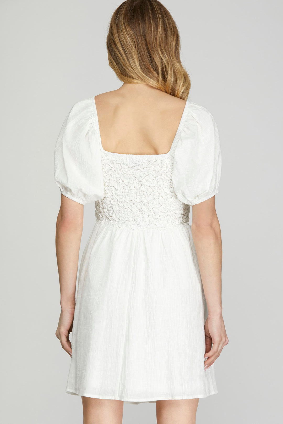 SHORT SLEEVE WOVEN DRESS WITH TEXTURED DETAIL-SKSY6884