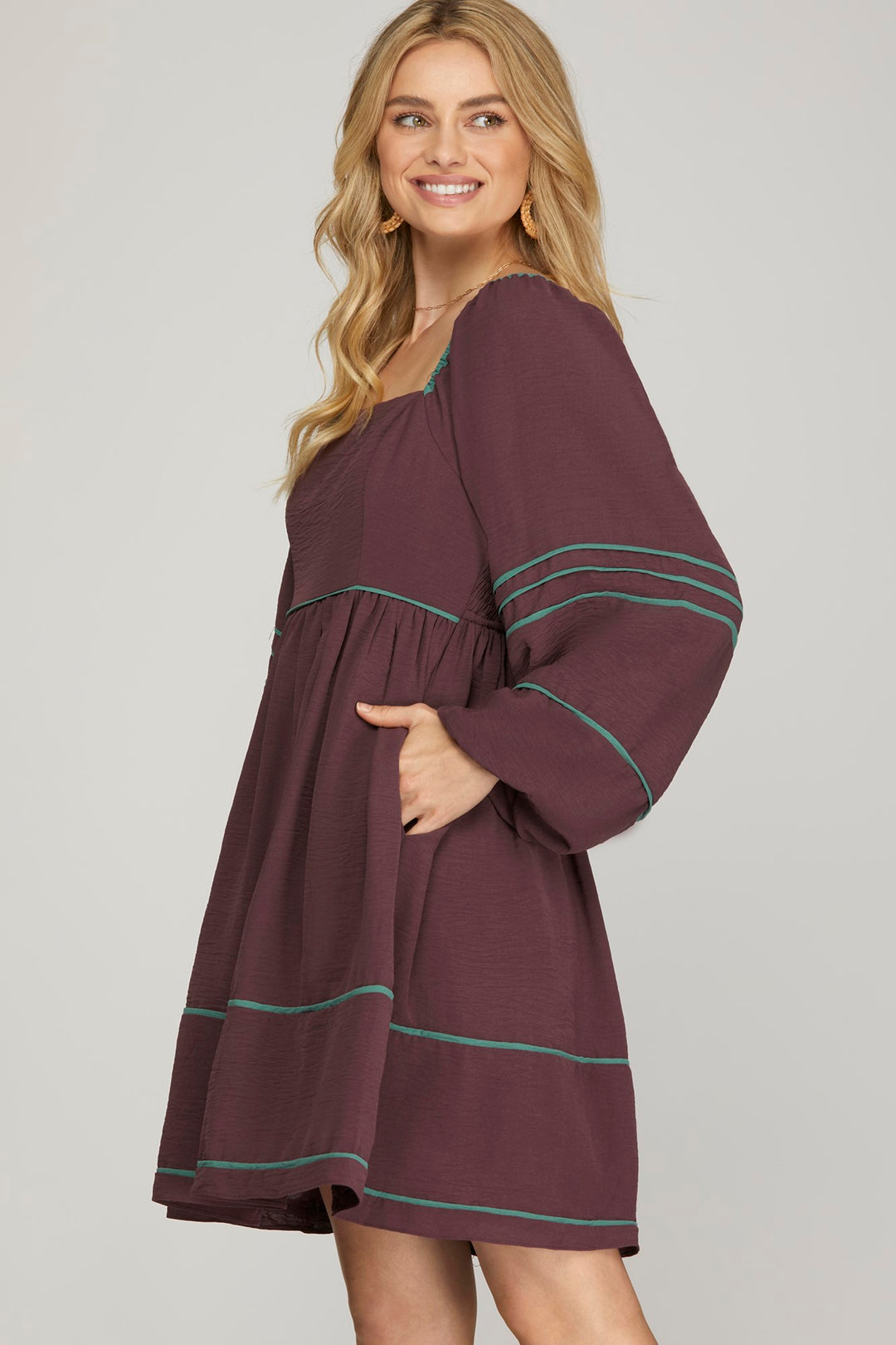 LONG SLEEVE WOVEN DRESS WITH CONTRAST BINDING DETAIL WITH SIDE POCKETS