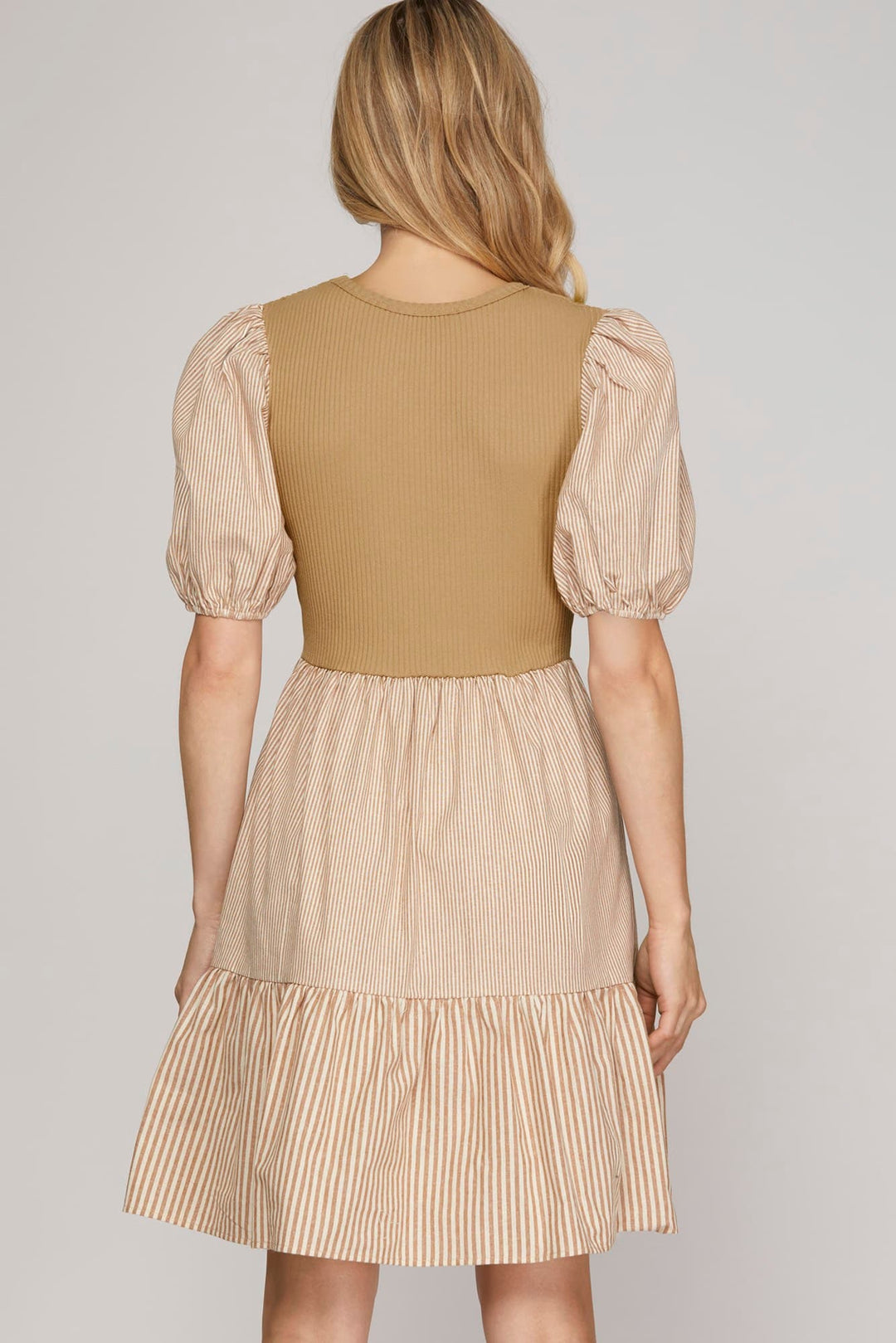 SHORT SLEEVE RIBBED AND STRIPED COMBO DRESS WITH POCKETS