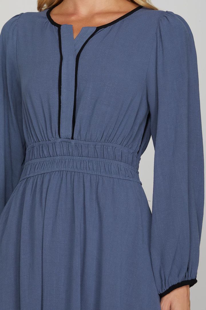 LONG SLEEVE WOVEN RUCHED WAIST MIDI DRESS WITH CONTRAST BINDING