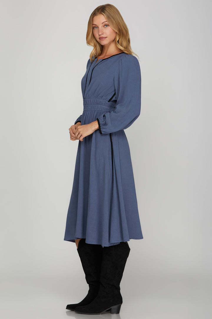 LONG SLEEVE WOVEN RUCHED WAIST MIDI DRESS WITH CONTRAST BINDING