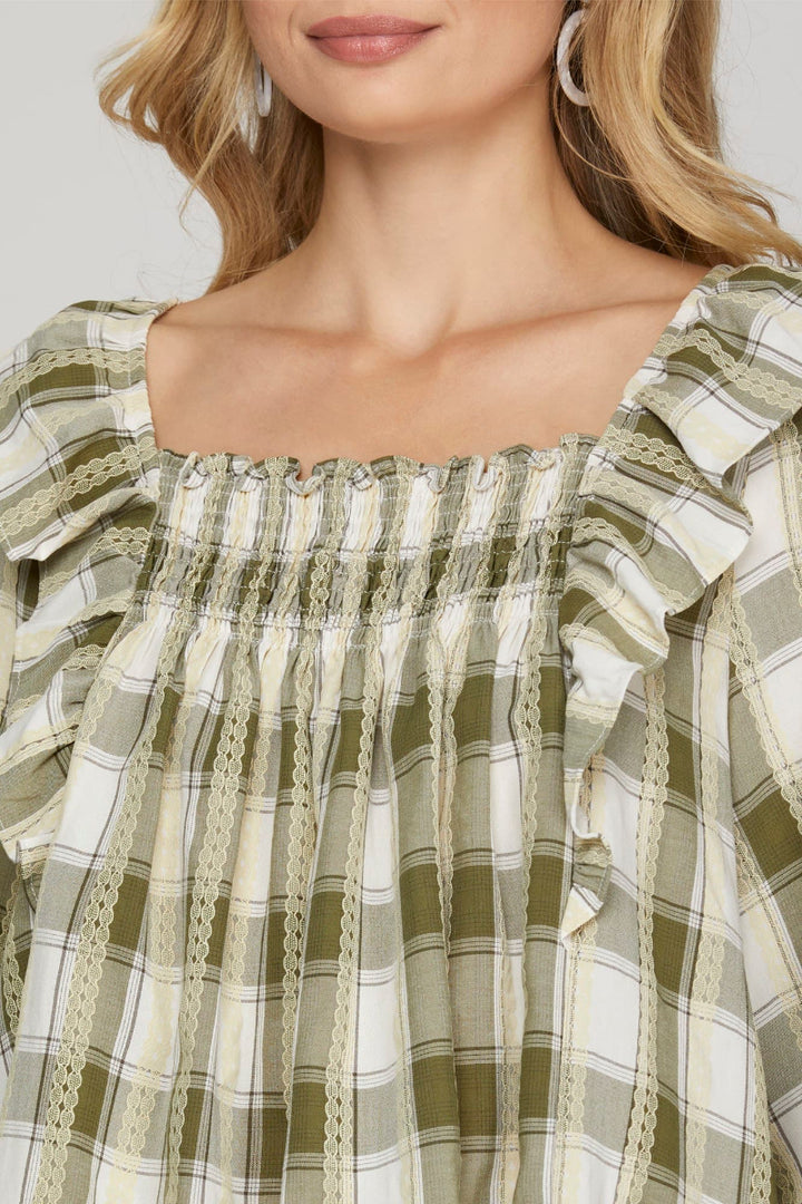 3/4 SLEEVE PLAID RUFFLED SMOCKED PEASANT TOP SKSY7955