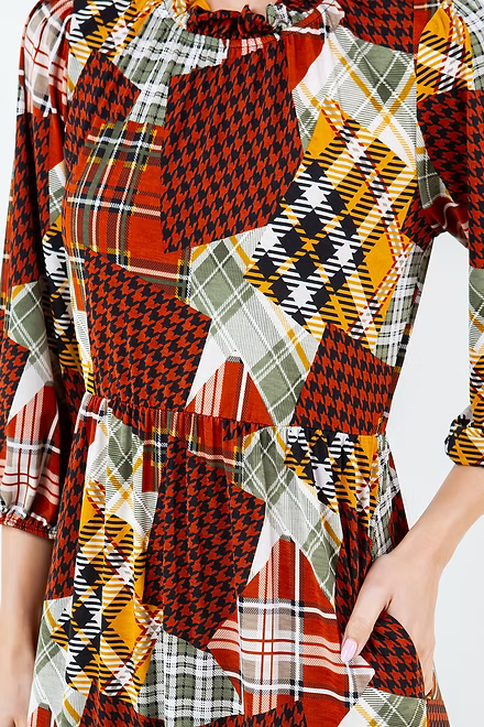 CREW NECK 3/4 SLEEVE PLUS SIZE MIDI DRESS