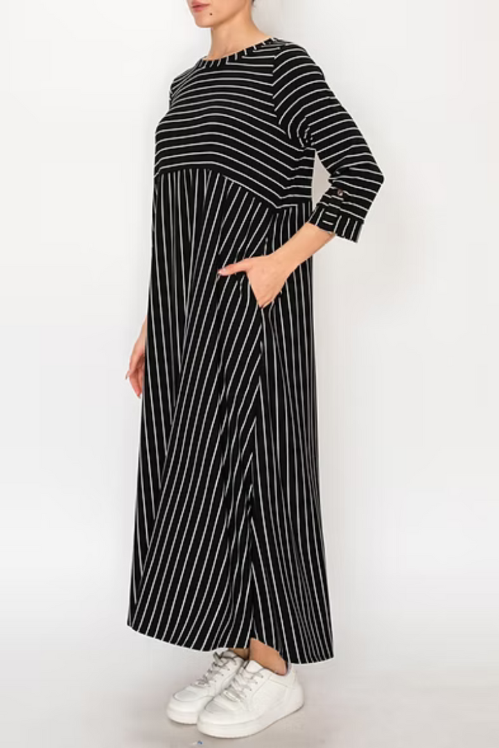MODEST PLUS SIZE MIDI DRESS FEATURING WHITE VERTICAL STRIPES