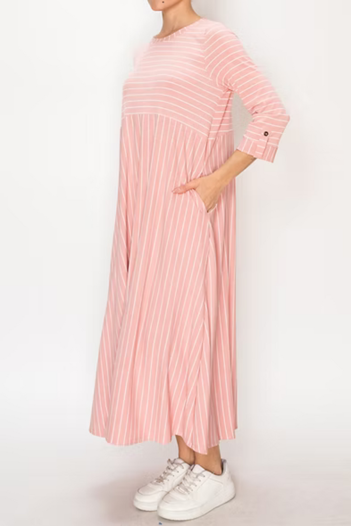 MODEST PLUS SIZE MIDI DRESS FEATURING WHITE VERTICAL STRIPES