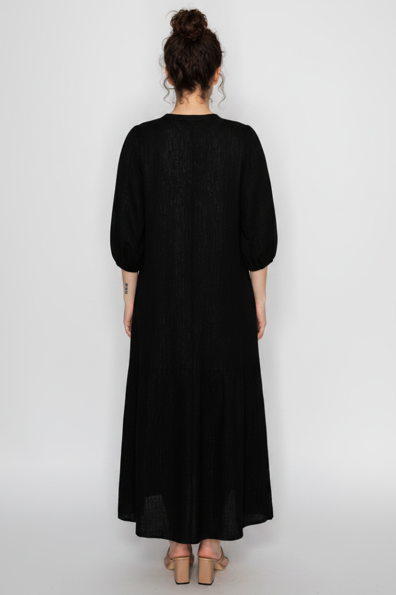 PLUS SIZE ROUND NECK ELEGANT TIERED MIDI DRESS