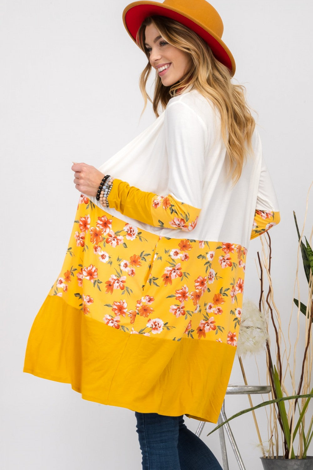 IVORY/MUSTARD FLORAL AND SOLID COLOR BLOCK CARDIGAN-CLCT43532I