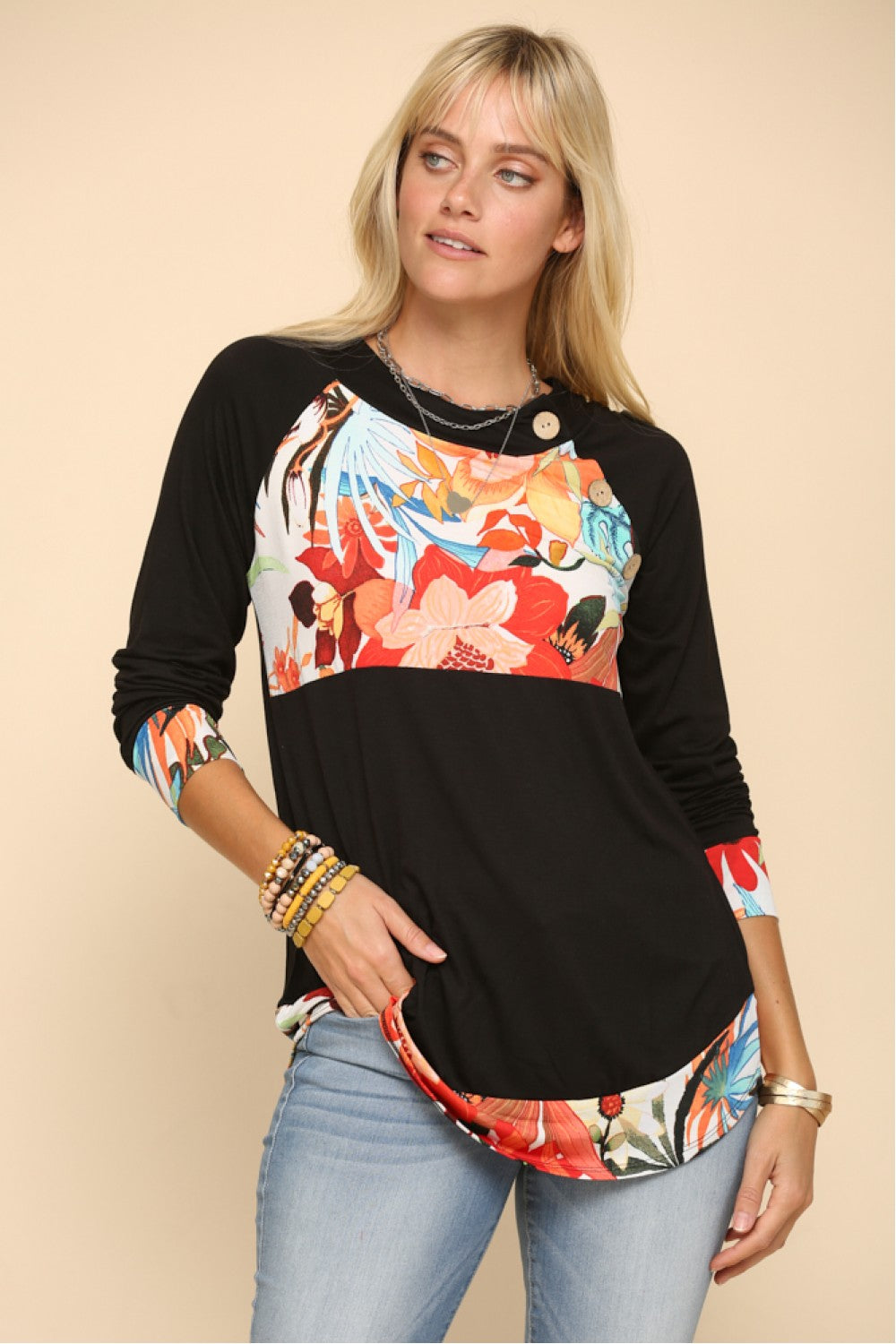 CLCT43592J-PL-Wholesale Black Plus Tropical Print Raglan Top