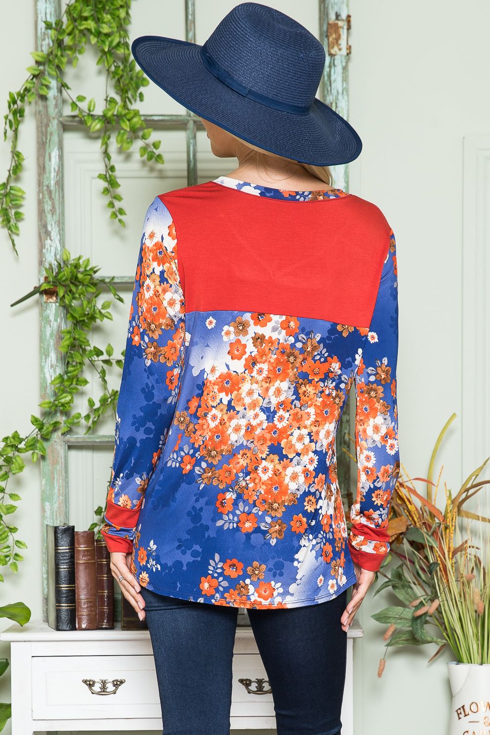 ROYAL PLUS FLORAL PRINT LONG SLEEVE TOP