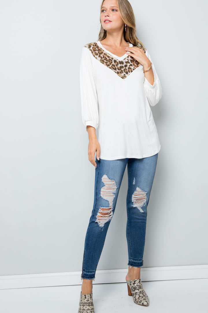 IVORY GOLD SOLID V-NECK TOP WITH LEOPARD CONTRAST DETAIL