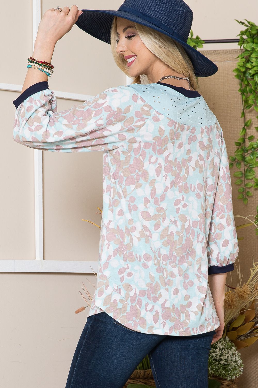 MINT/TAUPE FLORAL V-NECK PLUS TOP WITH EYELET CONTRAST DETAIL