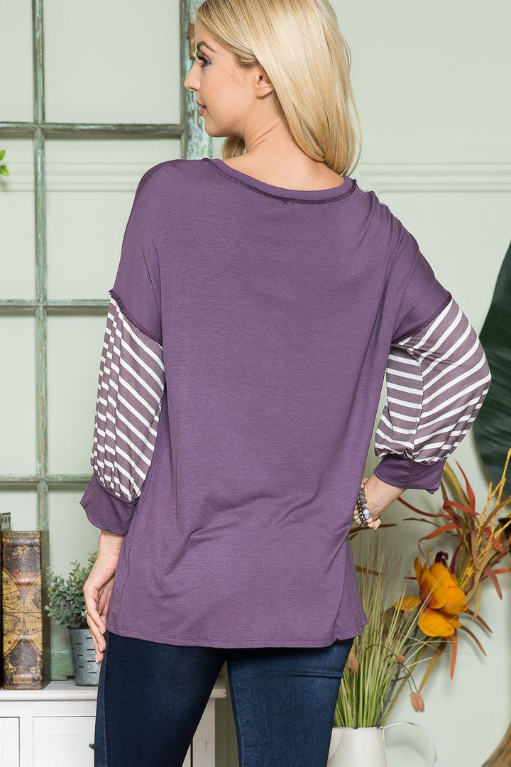 PURPLISH ANIMAL PRT & STRIPE CONTRAST REVERSED OVERLOCK