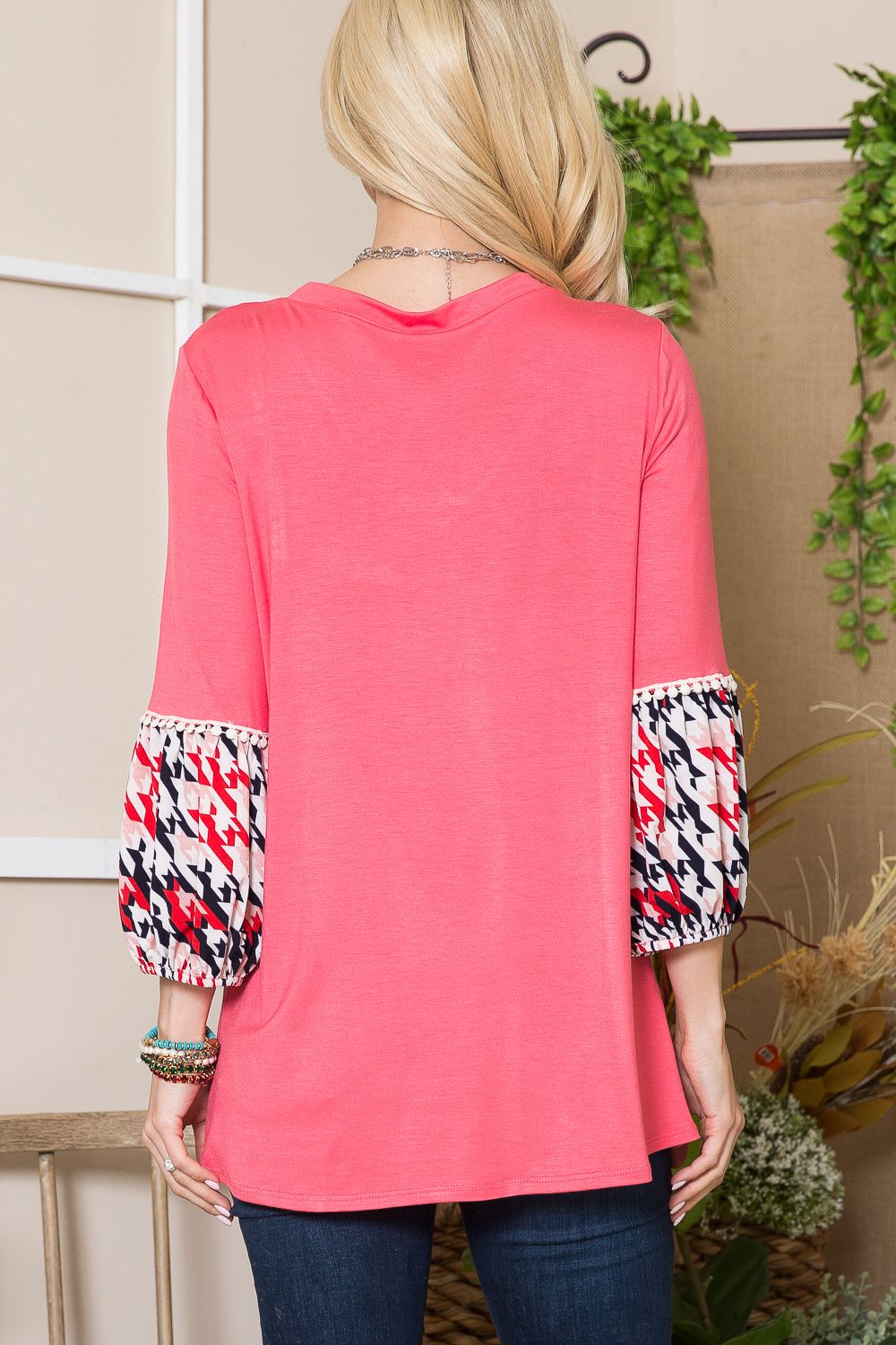 CORAL PLUS FLORAL PRINT LONG SLEEVE TOP-CLCT43724B