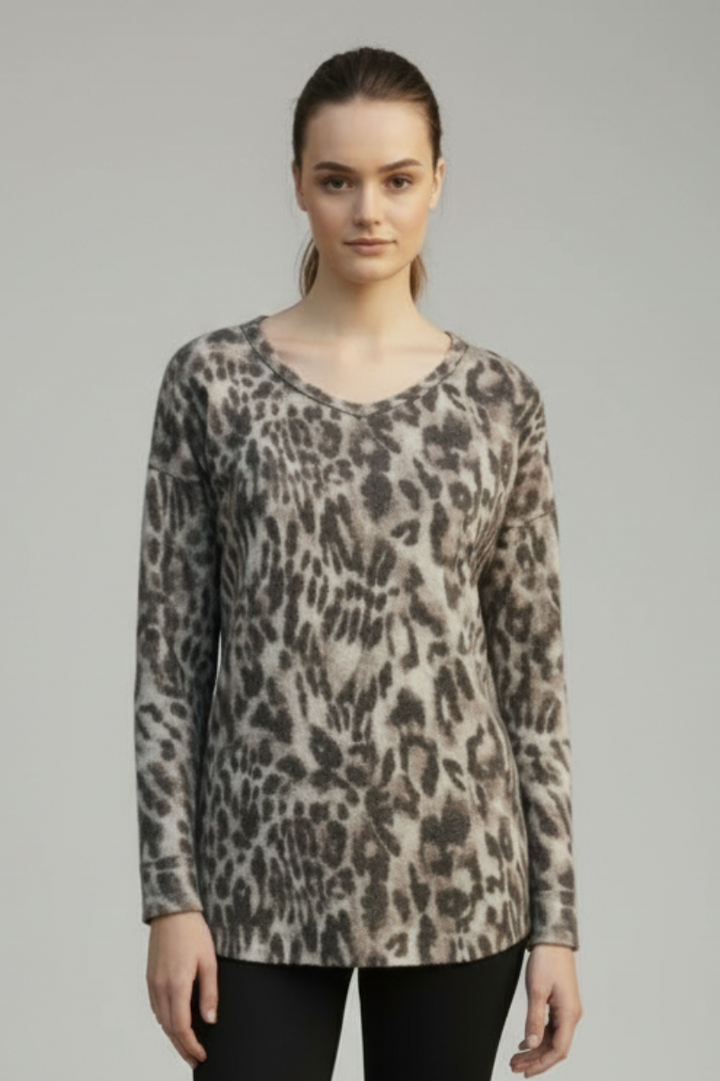 ANIMAL PRINT V-NECK  LONG DOLMAN SLEEVE HI-LOW TOP H7253LSP-