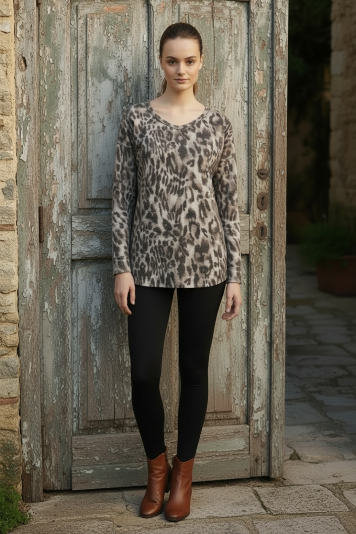 ANIMAL PRINT V-NECK  LONG DOLMAN SLEEVE HI-LOW TOP H7253LSP-