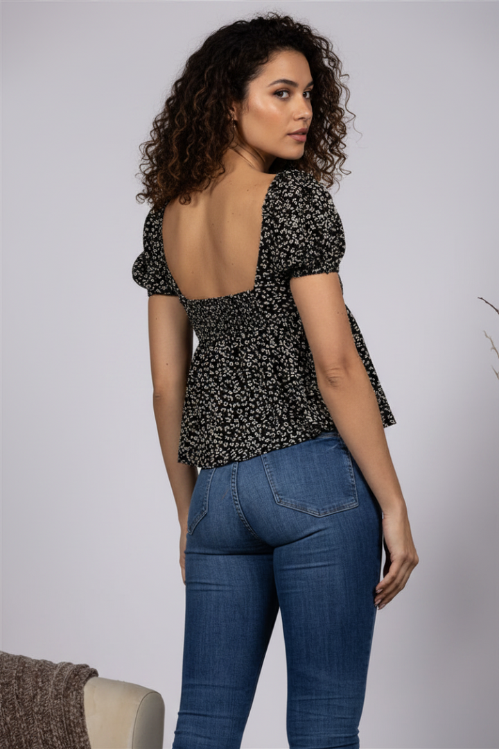 RUFFLED PLUGING SHORT PUFF SLEEVE TOP T7434*