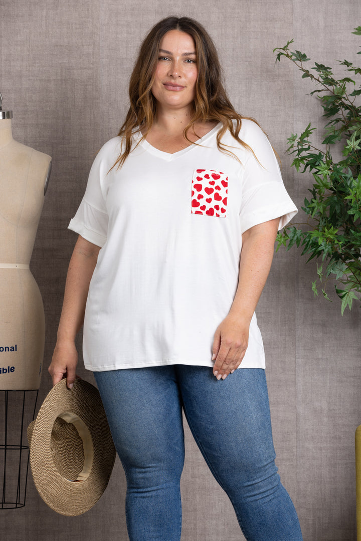 WHITE HEARTS PATCH POCKET PLUS SIZE TOP T6569