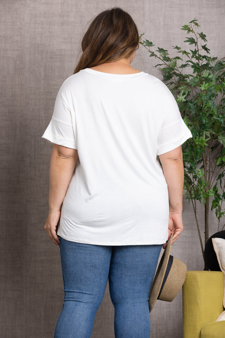 WHITE HEARTS PATCH POCKET PLUS SIZE TOP T6569