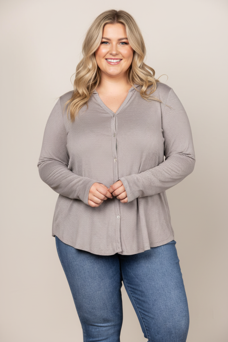 PLUS SIZE V-NECK BUTTON DOWN  KNIT TOP T8820PL