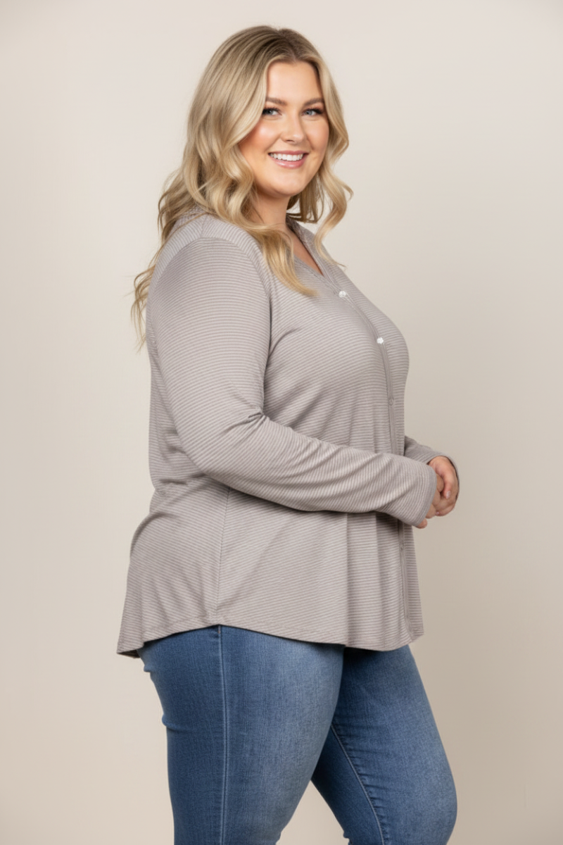 PLUS SIZE V-NECK BUTTON DOWN  KNIT TOP T8820PL