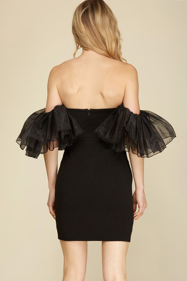 BLACK RUFFLED SLEEVES BODYCON KNIT MINI DRESS