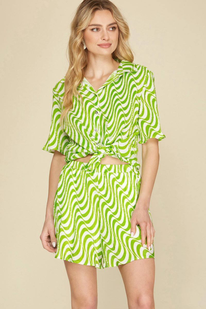 LIME PRINTED PLISSE FABRIC SHORTS PANTS