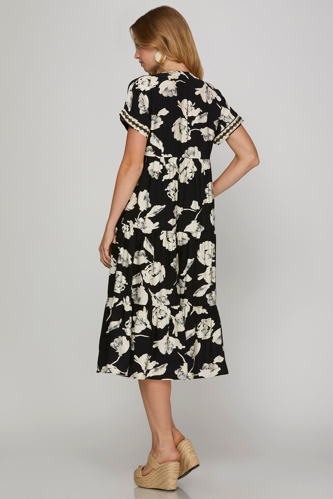SHORT SLEEVE WOVEN PRINT TIERED MIDI DRESS-SKSY8374