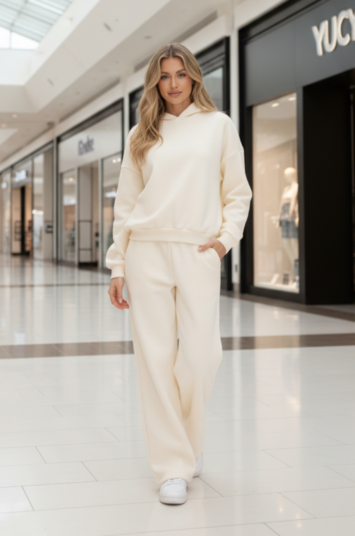 LONG SLEEVE SOLID KNIT SWEATER WITH HOODIE WBPT10074