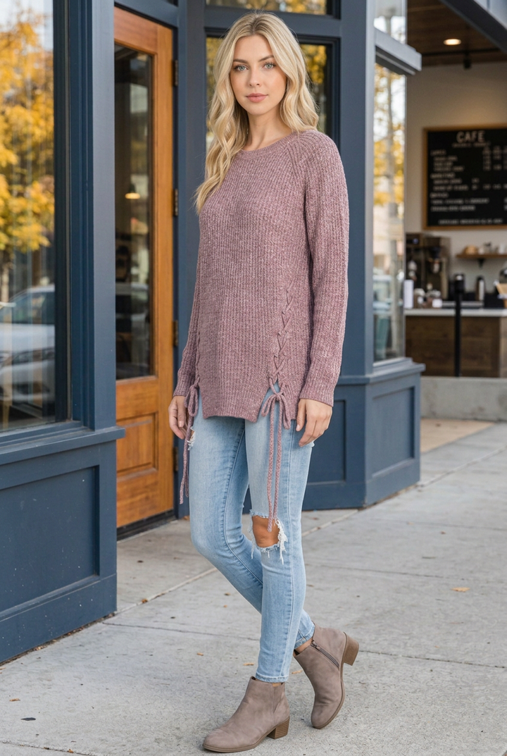 Half-side lifestyle pose in the autumn café setting