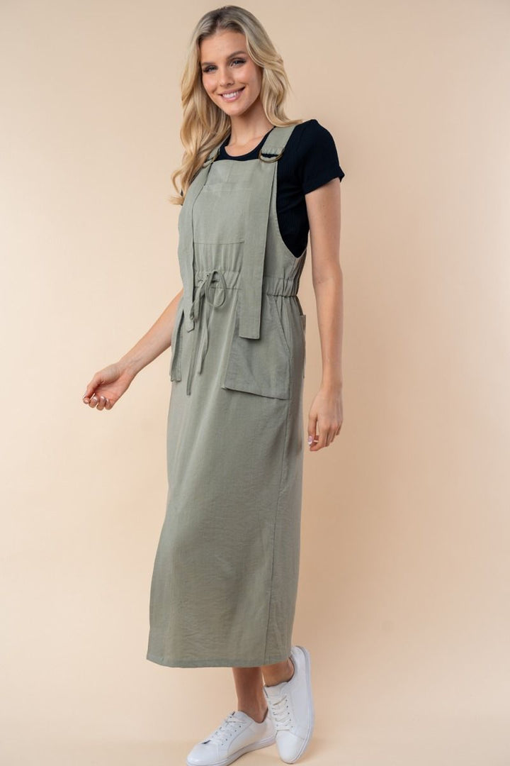SLEEVELESS SOLID KNIT OVERAL DRESS