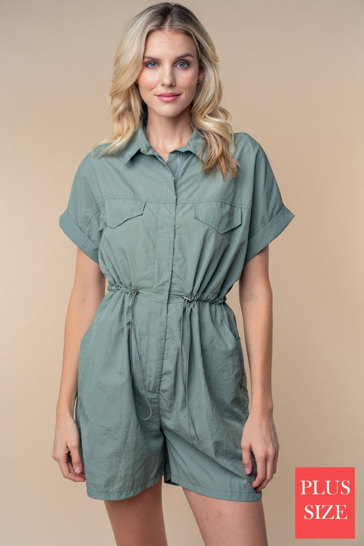 PLUS SIZE SHORT SLEEVE SOLID WOVEN ROMPER