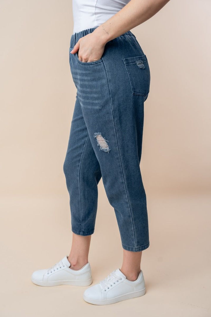 HIGH WAISTED SOLID DENIM CAPRI PANTS