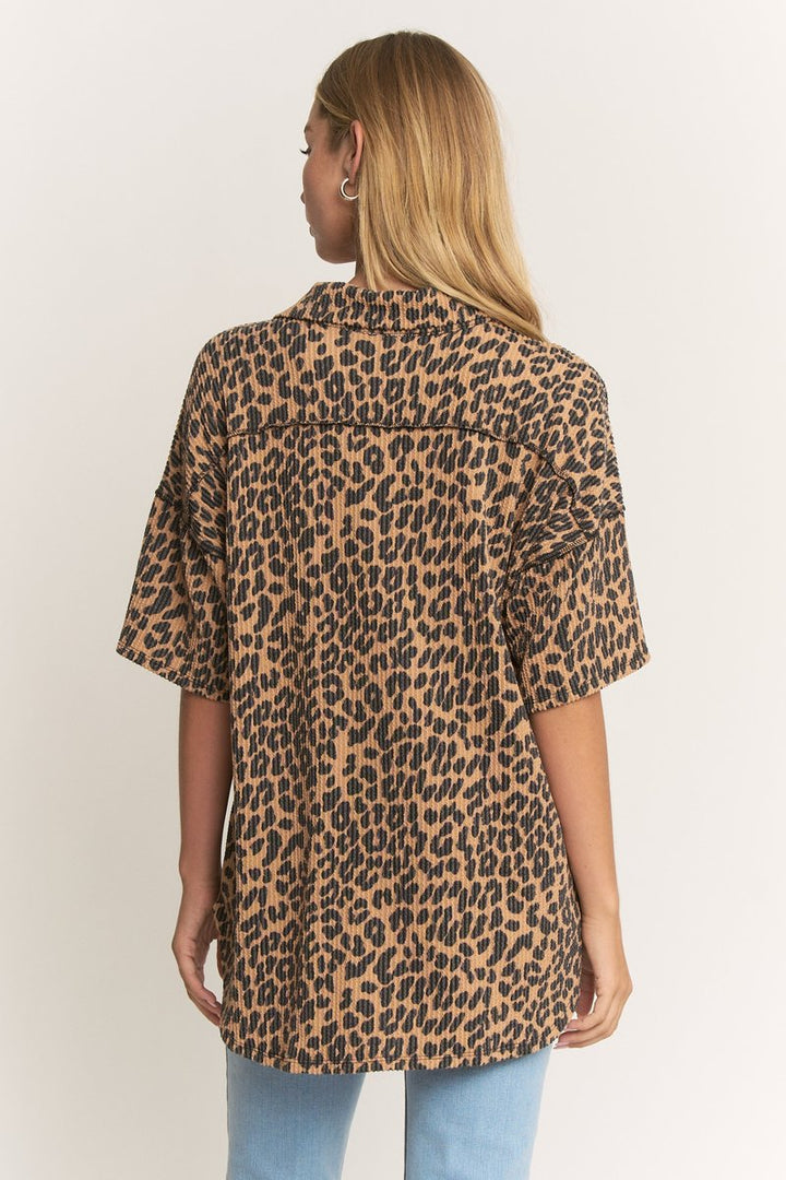 LEOPARD PRINT BUTTON DOWN TEXTURED COLLARED TOP HMET8040-11