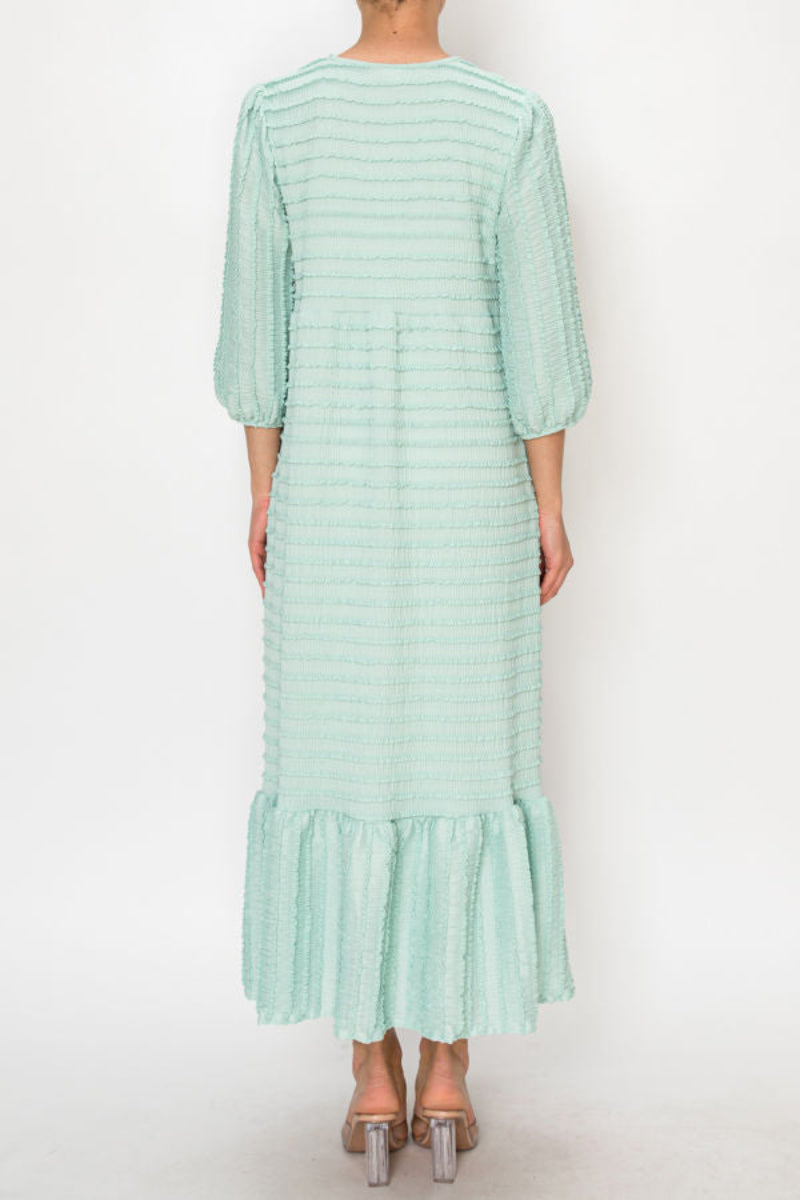 TEXTURED MIDI DRESS WITH 3/4 BALLOON SLEEVES