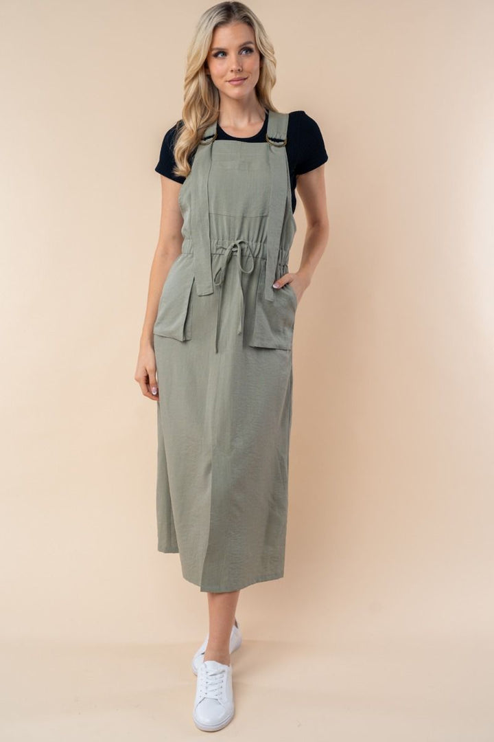 SLEEVELESS SOLID KNIT OVERAL DRESS