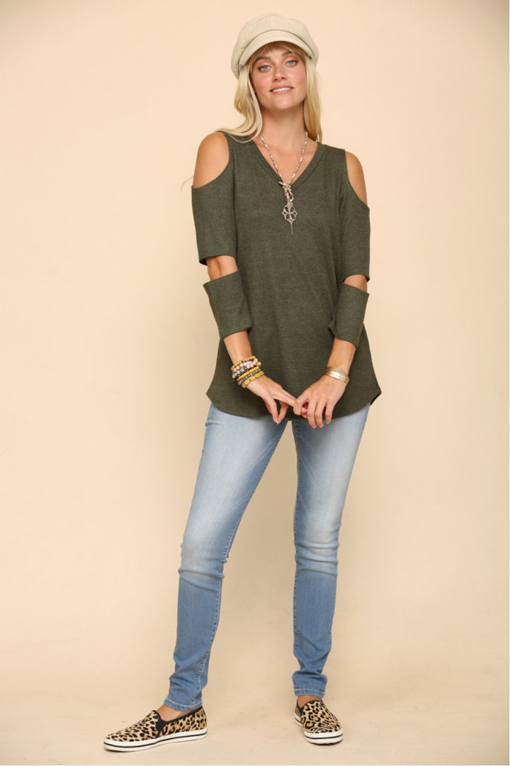 PLUS SIZE CUT OUT V-NECK TOP