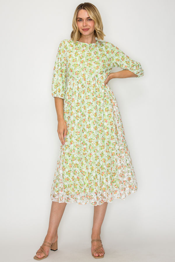 MODEST LACE PLUS SIZE MIDI DRESS WITH SIDE POCKETS